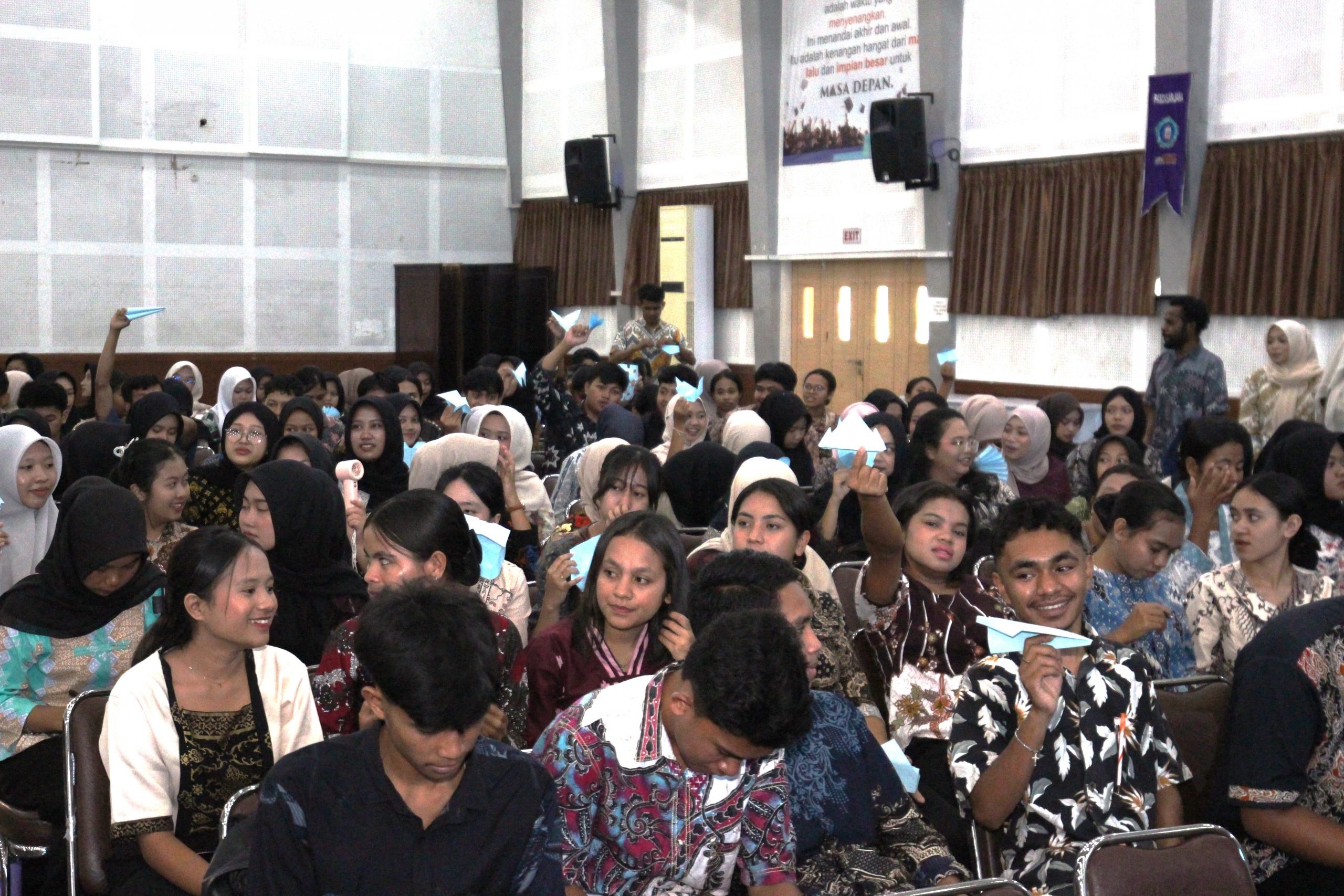 Bekali Mahasiswa Baru dengan Growth Mindset, FIP UNIKAMA Sukses Gelar Inspiring Talk OMBAK 2026